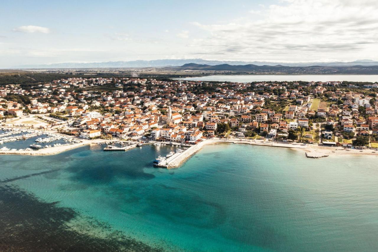 Rasin Mobile Homes Pakostane Bagian luar foto