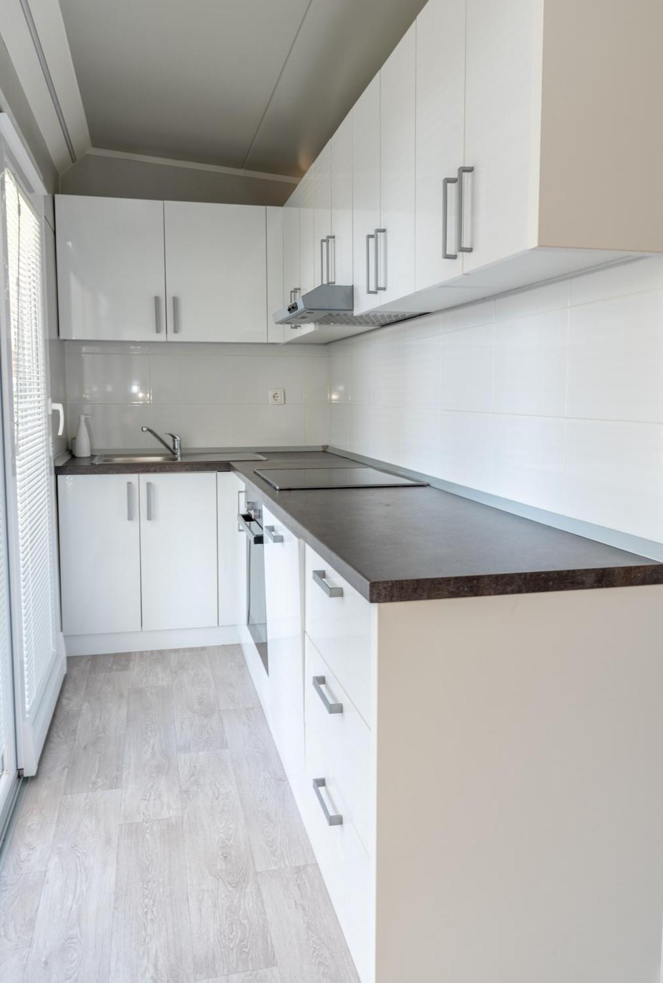 Rasin Mobile Homes Pakostane Bagian luar foto