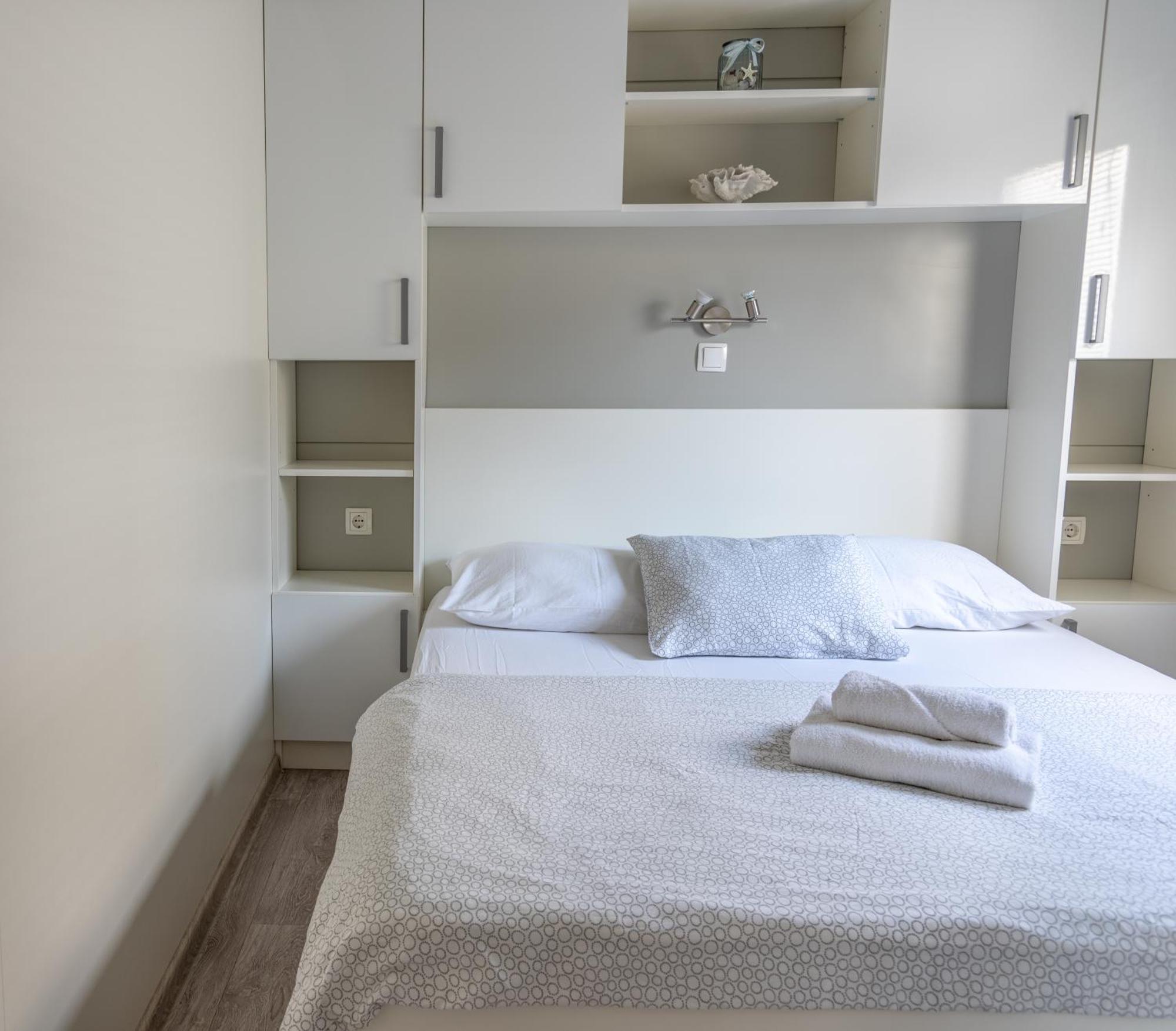 Rasin Mobile Homes Pakostane Bagian luar foto