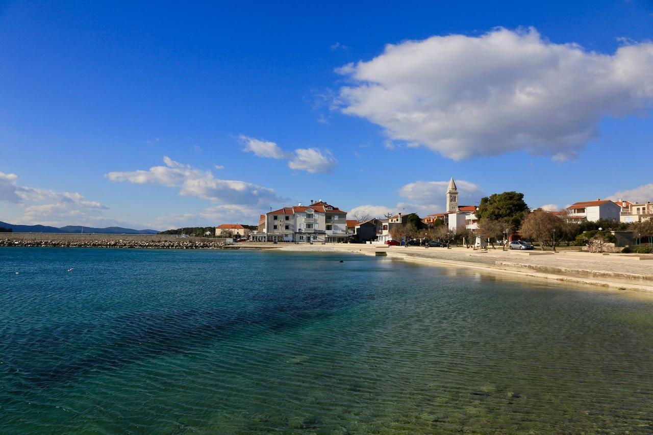 Rasin Mobile Homes Pakostane Bagian luar foto